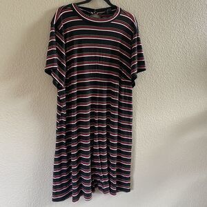 Torrid T-shirt midi Dress Black Red Striped Short Sleeve Ribbed Mock Neck 5X